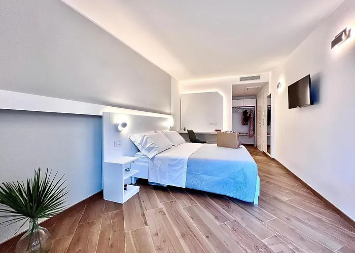 Il Tridente Nocleg ze śniadaniem 3*